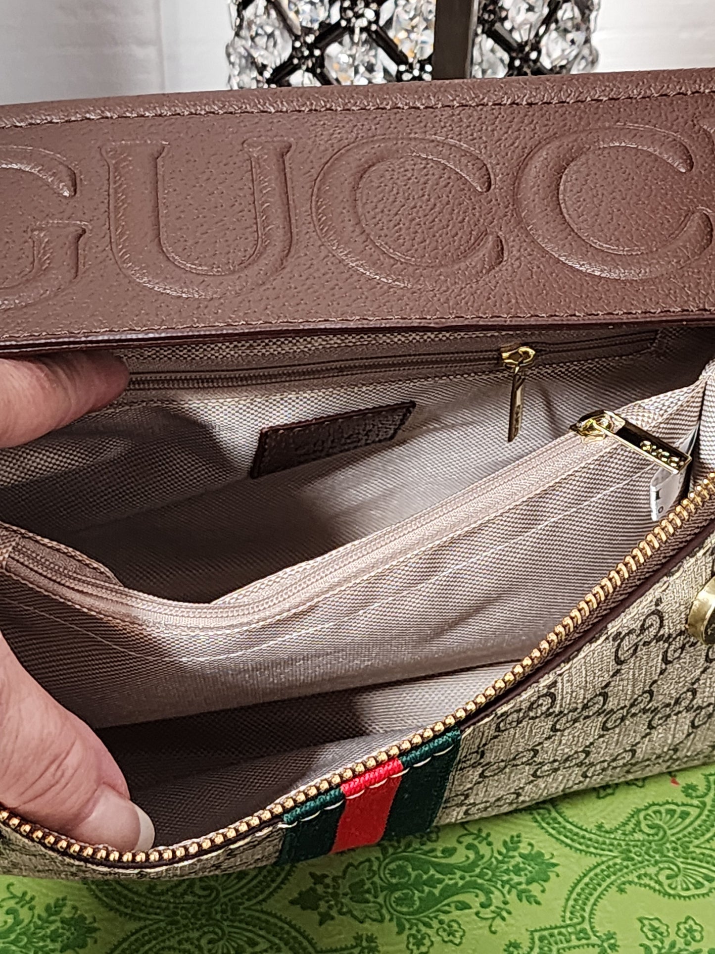 Fashion Handbags )ON SALE thru August)