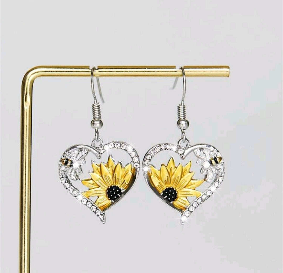 Heart Shaped Bee & Sunflower Pendant Earrings