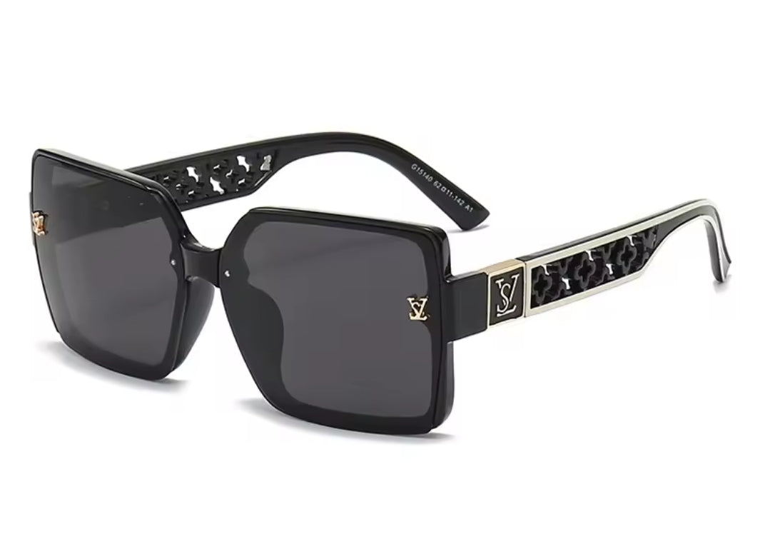 Vintage Style Sunglasses with Case