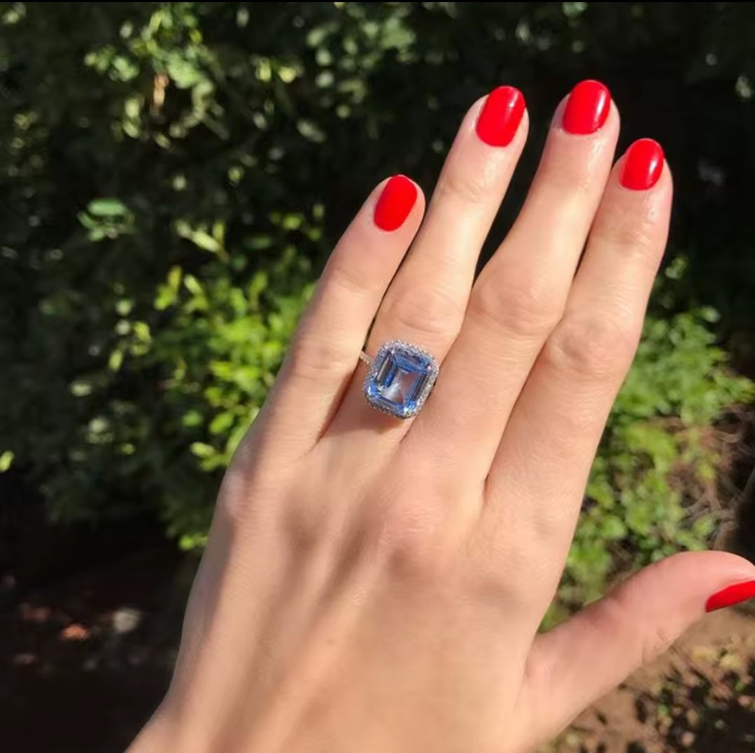 Elegant Large Blue Stone with AAA Cubic Zirconia, Silver Plated Ring