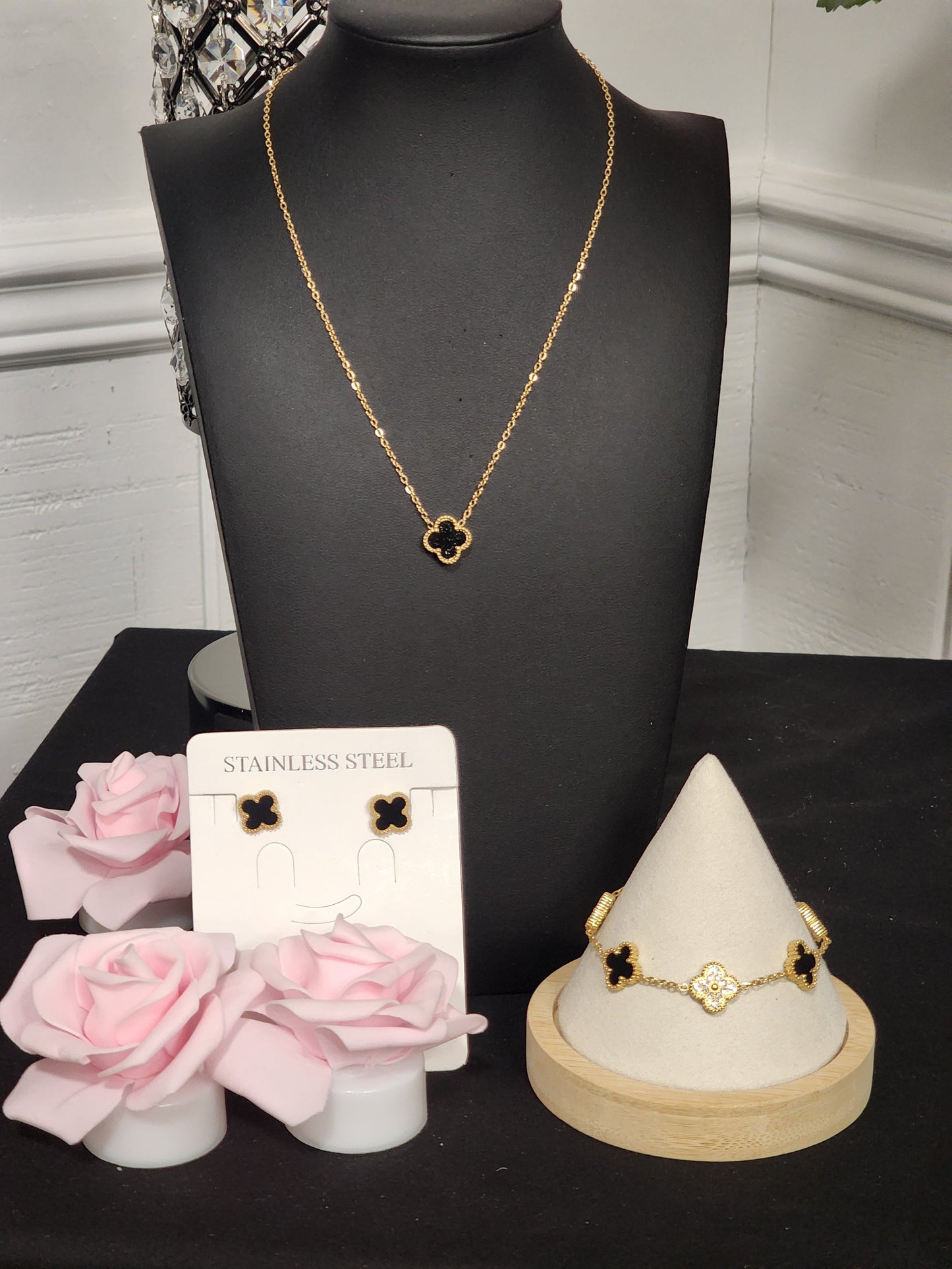 Fashion Clover Necklace, Bracelet and Earrings Sets (ON SALE)