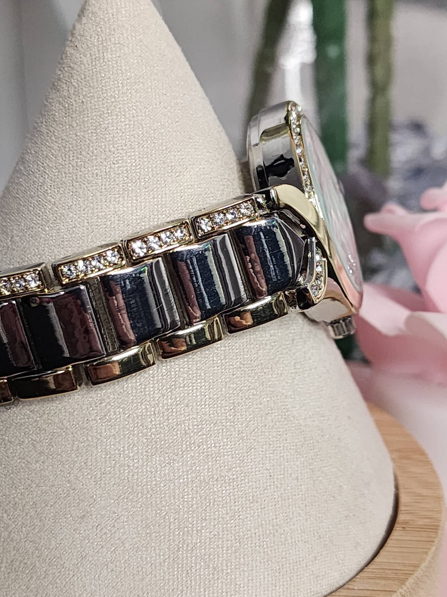 Fashion Silver or Gold Watches