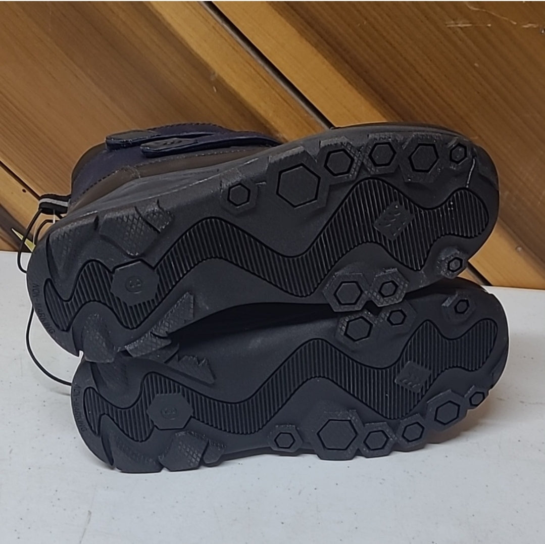 NEW Kids Warmest Thermal Winter Water resistant Boots (Size 13)