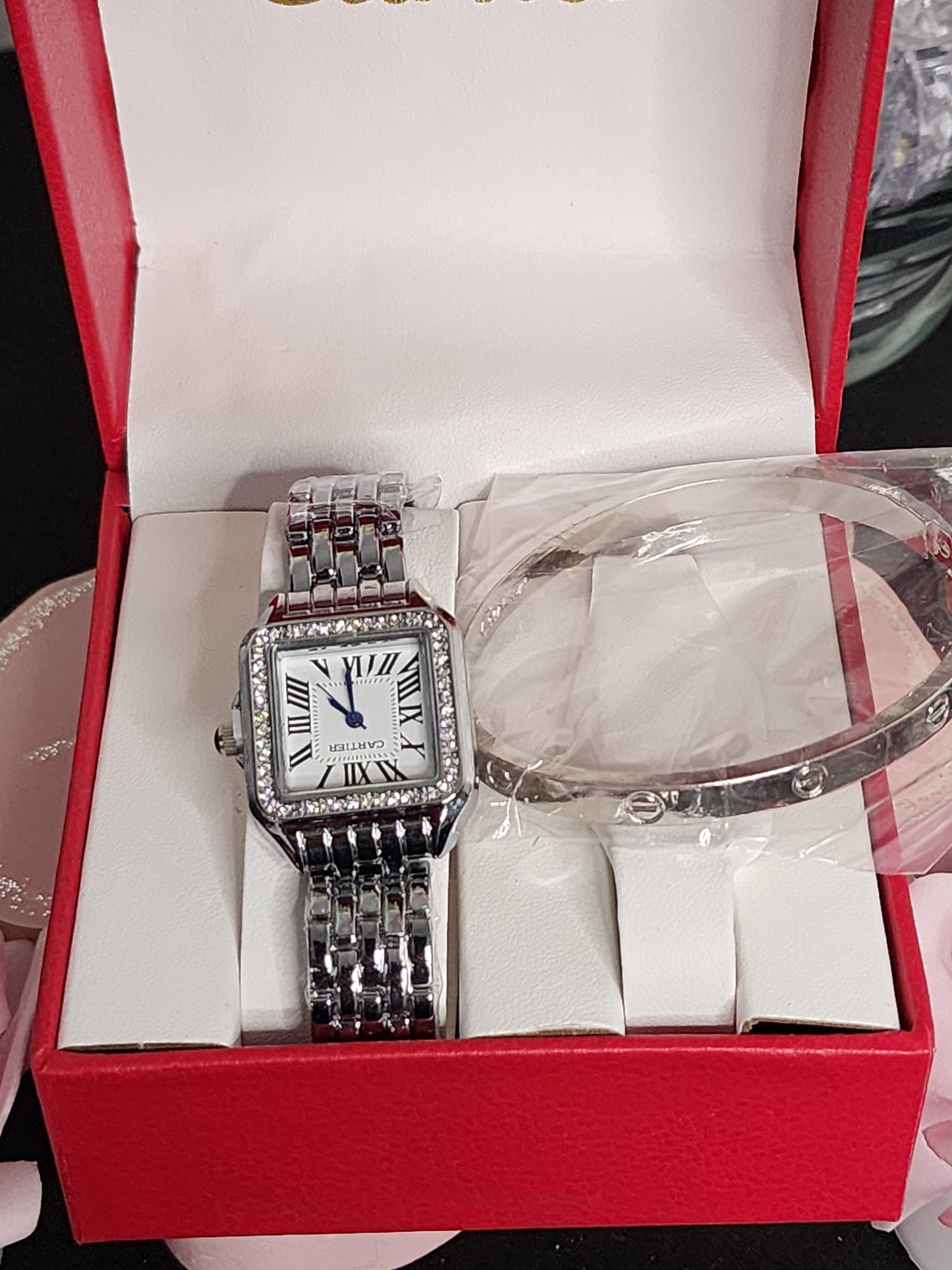 Fashion Silver or Gold Watches