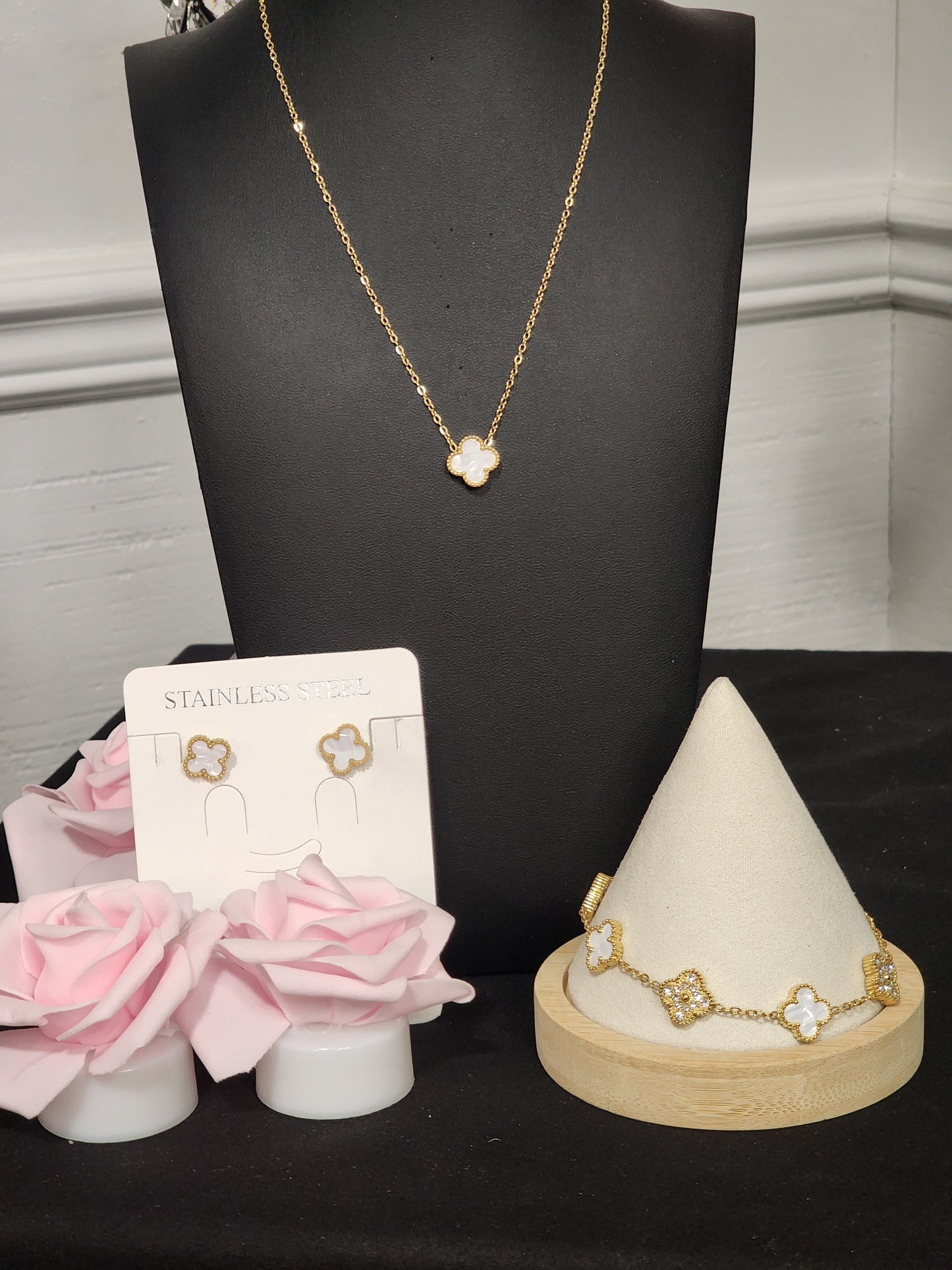 Fashion Clover Necklace, Bracelet and Earrings Sets (ON SALE)
