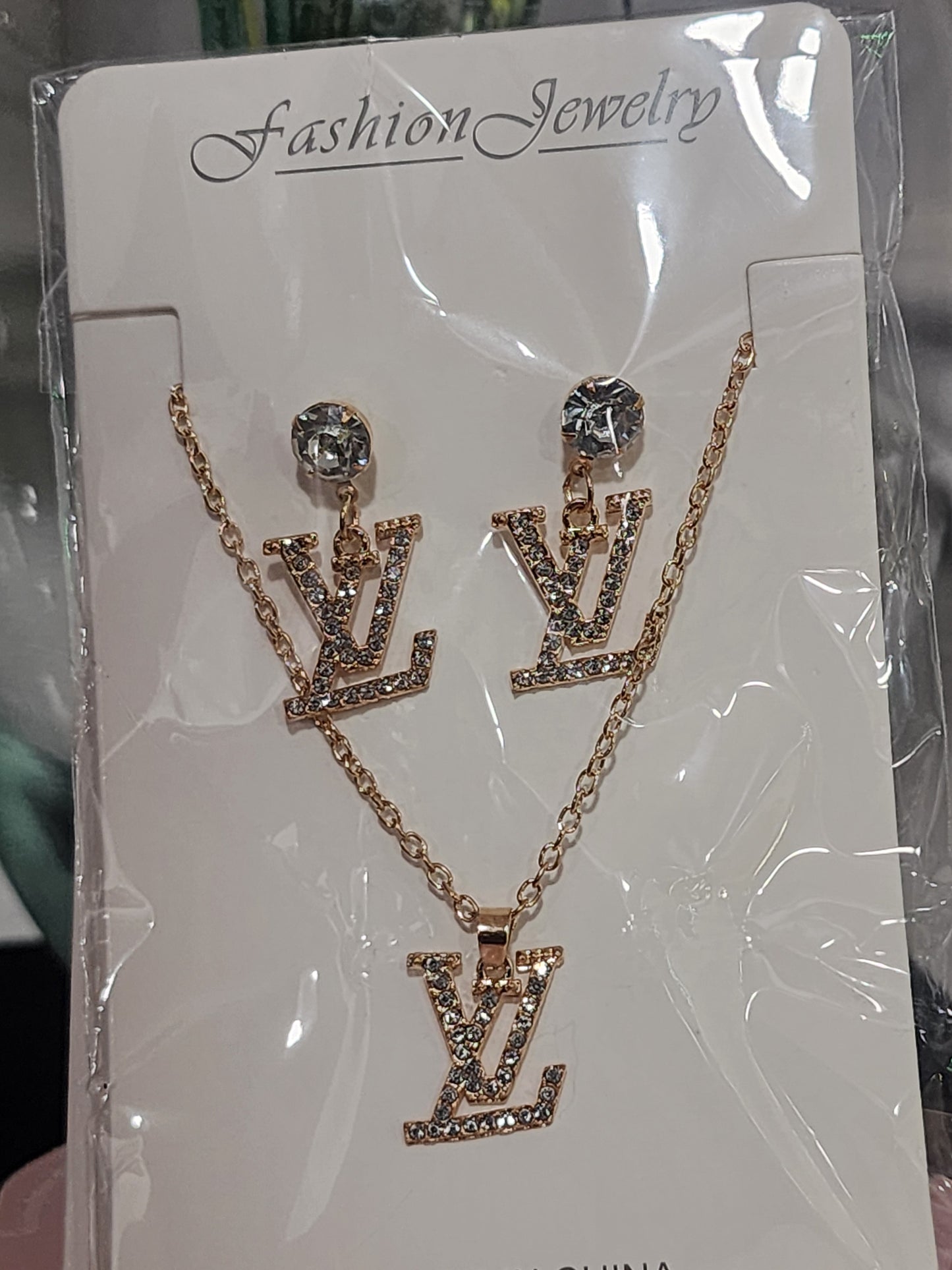 NEW Fashion Earrings and Necklaces (ON SALE)