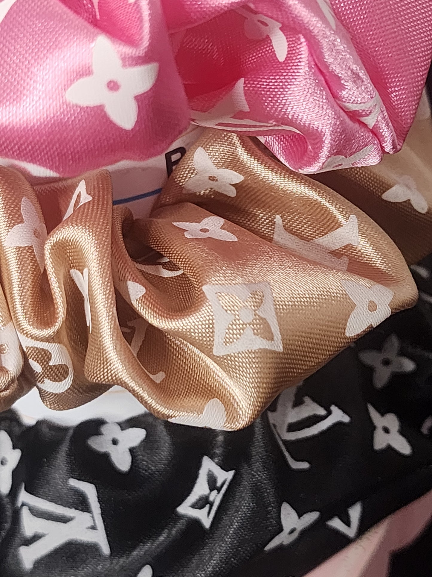 Fashion Hair Scrunchies