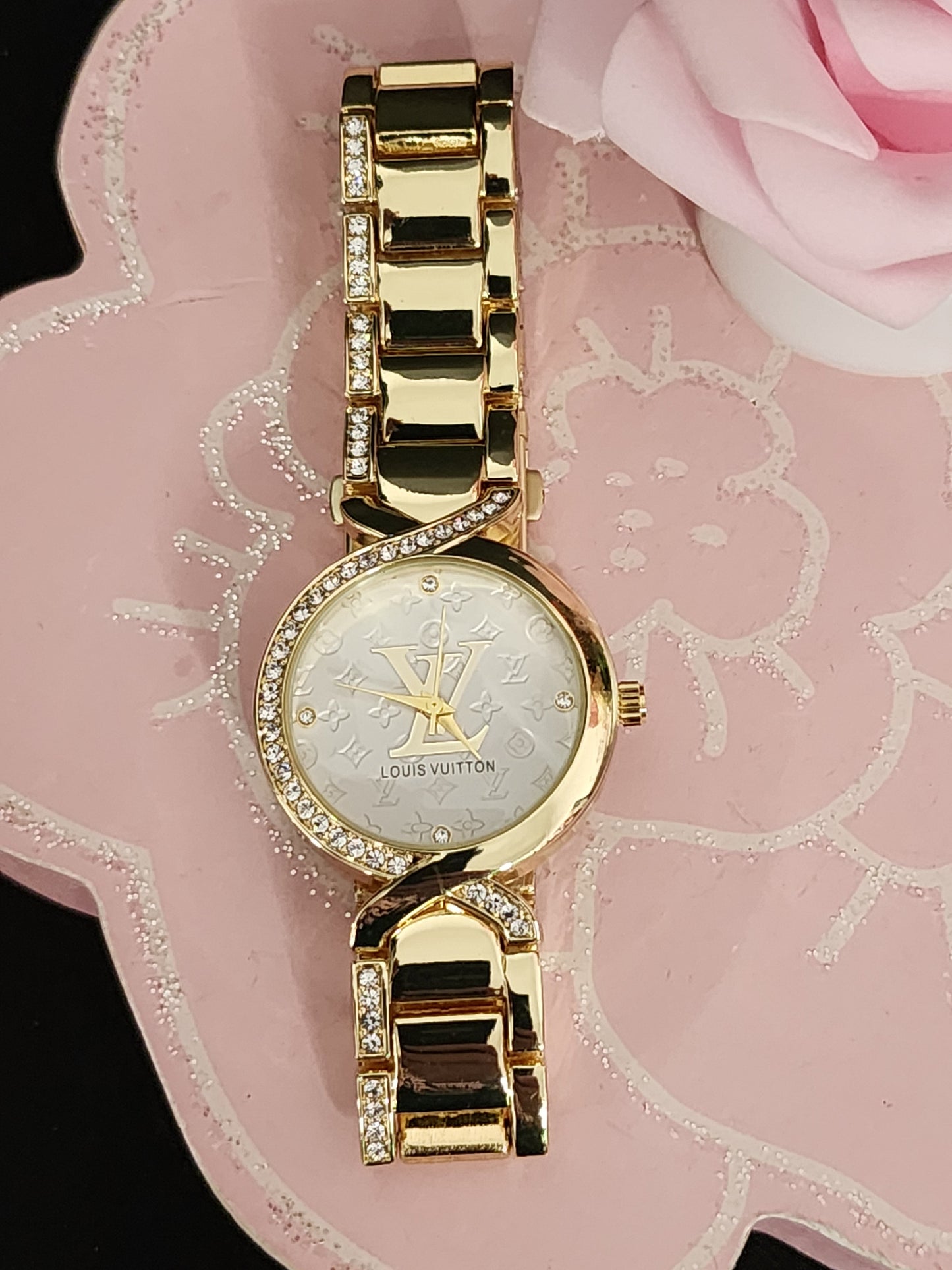 Fashion Silver or Gold Watches
