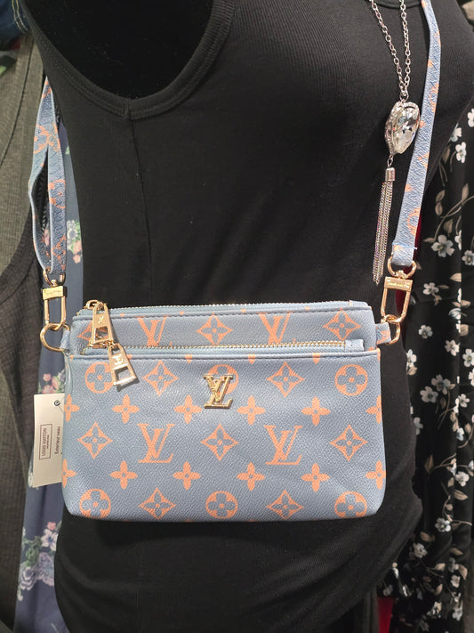 Crossbody/Wristlets (ON SALE)