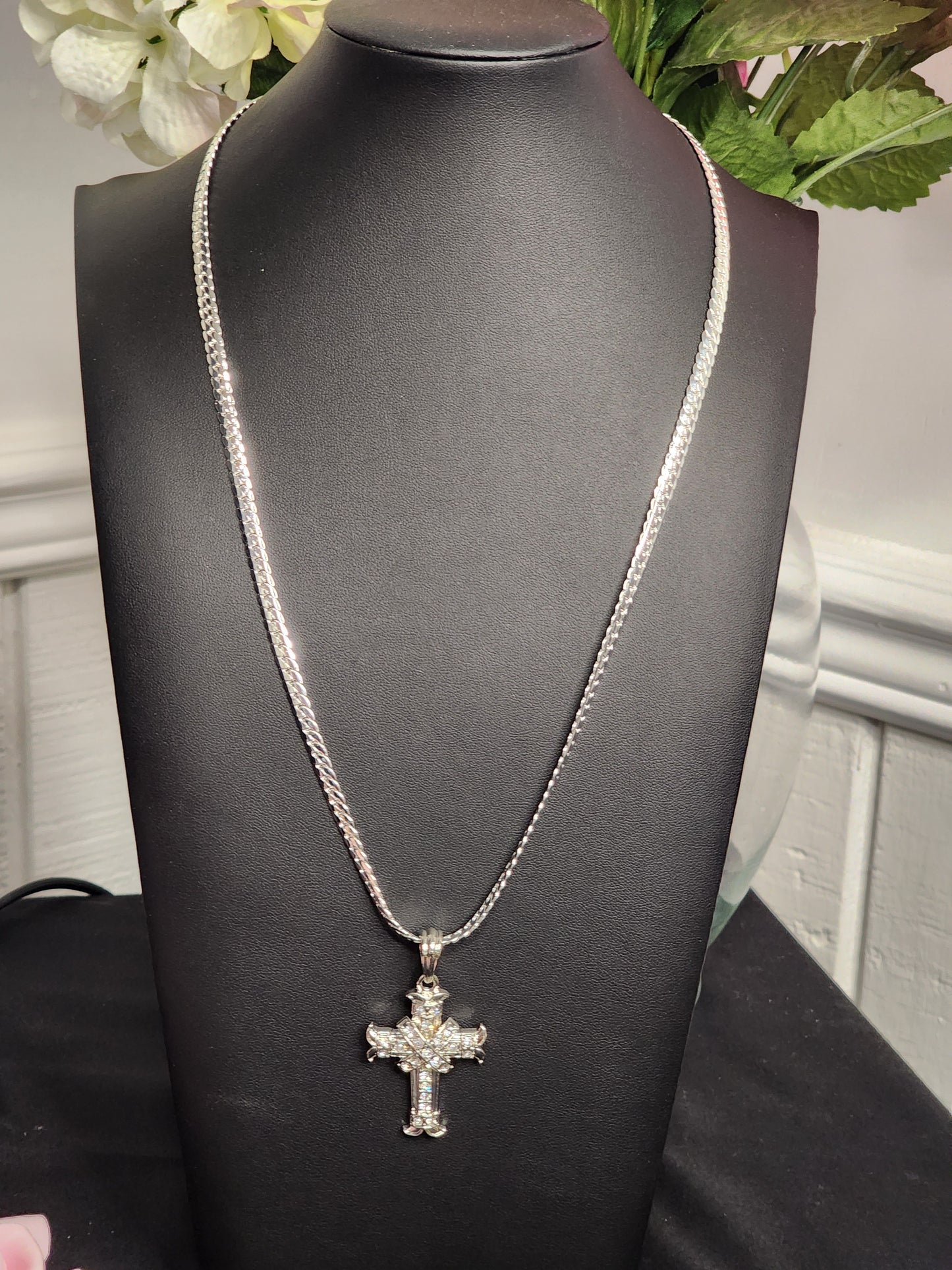 Mens Gold or Silver Stainless Steel Cross Pendant with Necklace