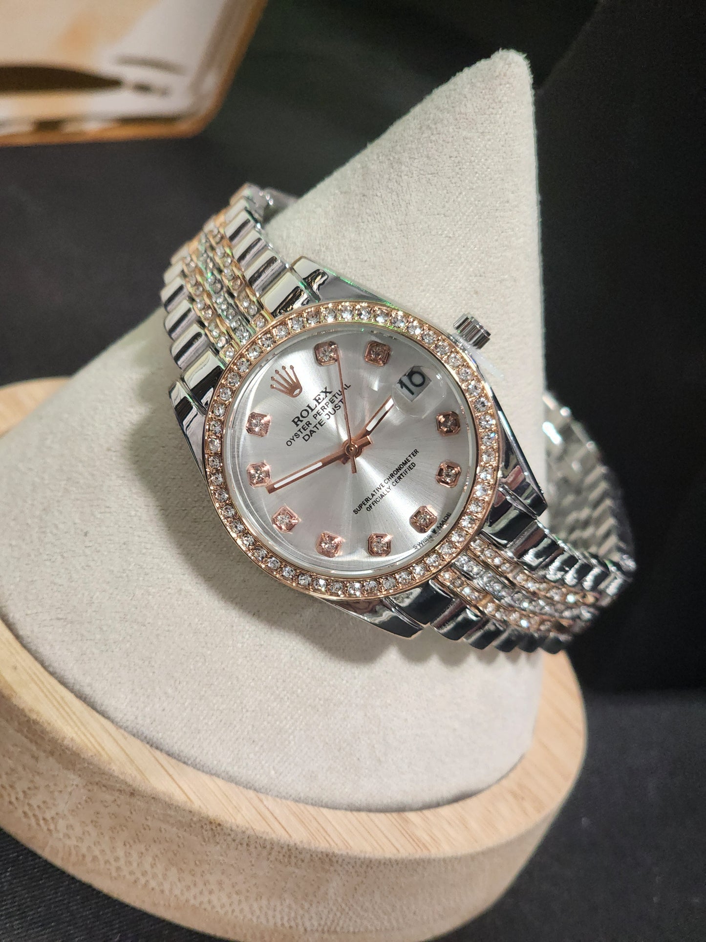 Fashion Silver or Gold Watches