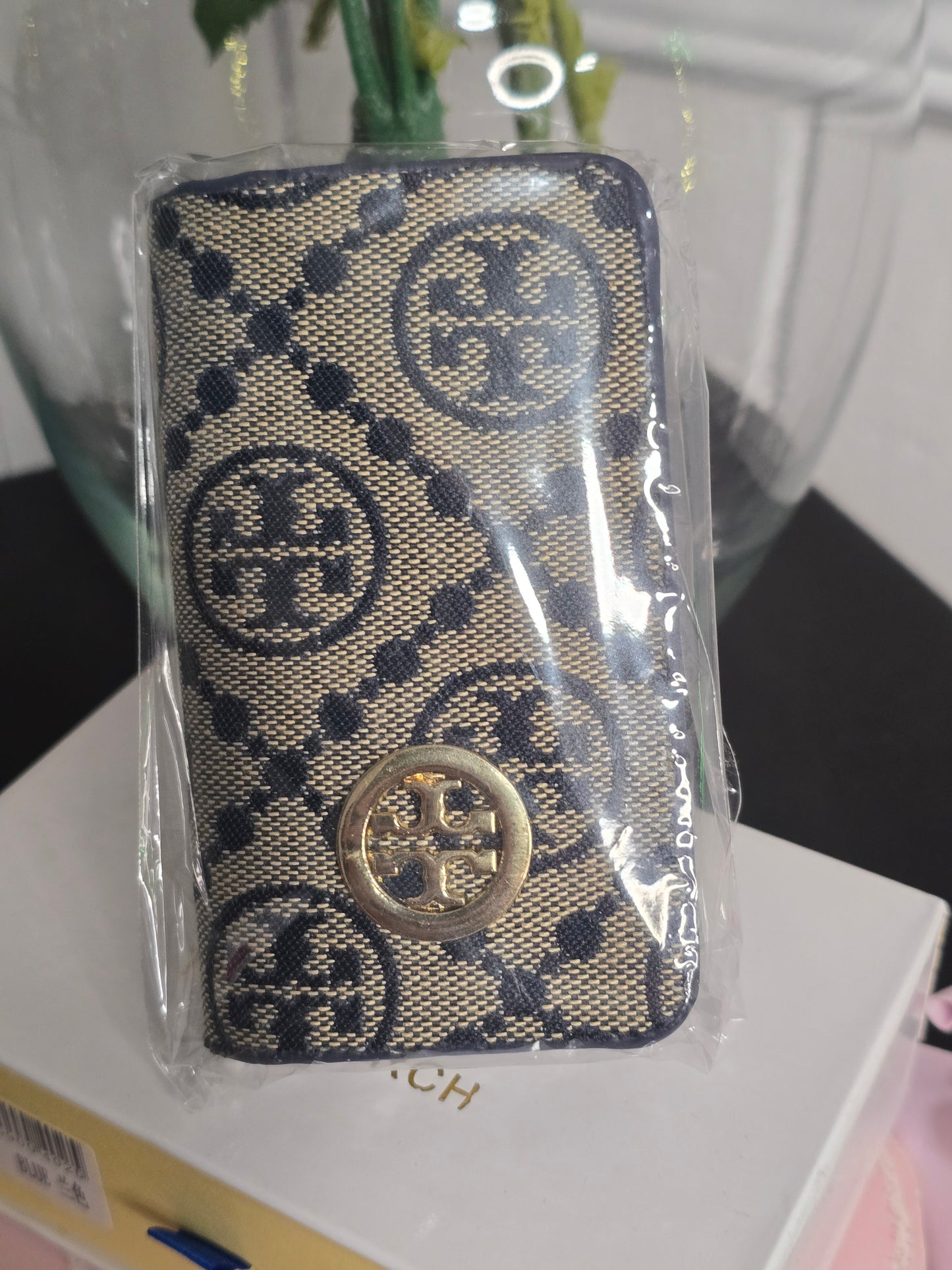 Fashion Key Fob Cases and Keychains (ON SALE)
