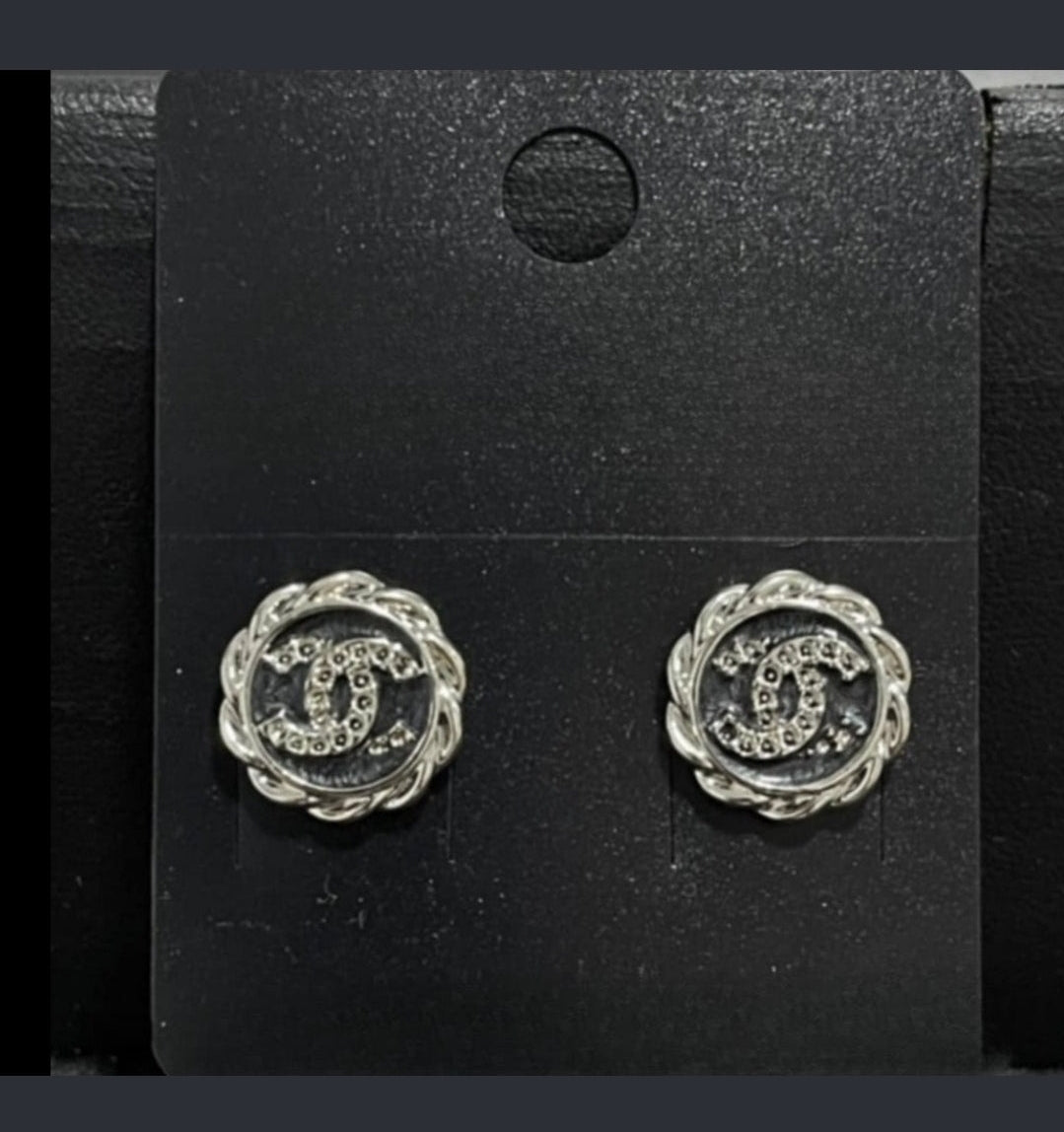 14mm Gold or Silver Earrings