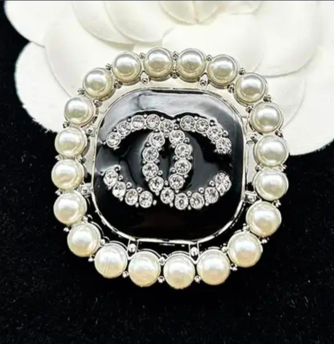 Costume Handmade Fashion Brooches (CLEARANCE SALE)