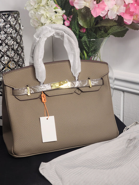 Fashion Handbags (ON SALE)