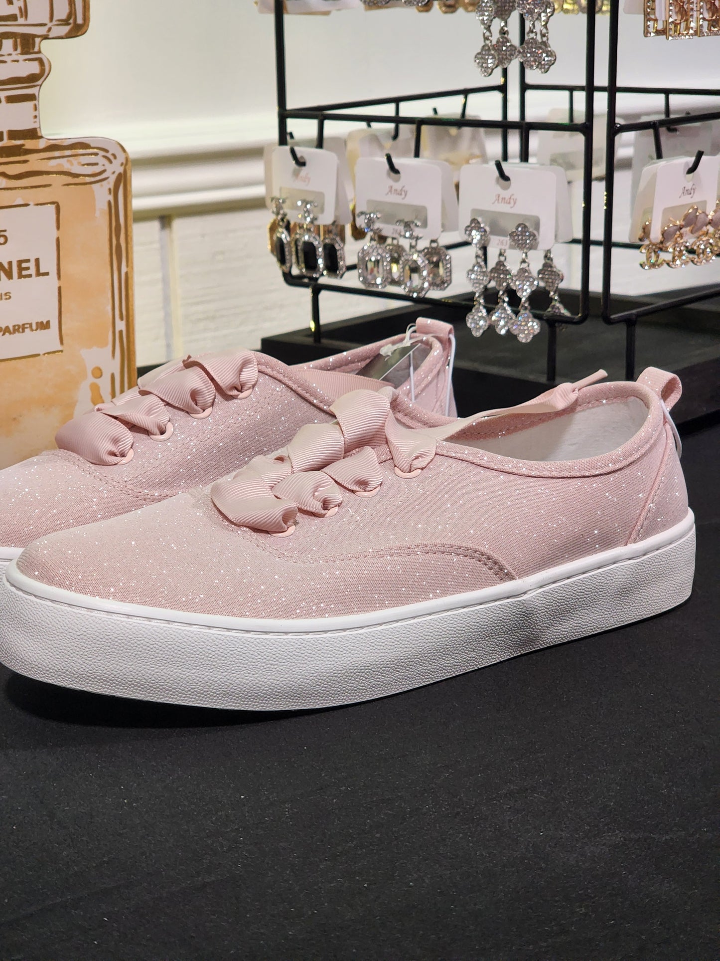 Girls/Women's Shimmering Pink Tennis Shoes