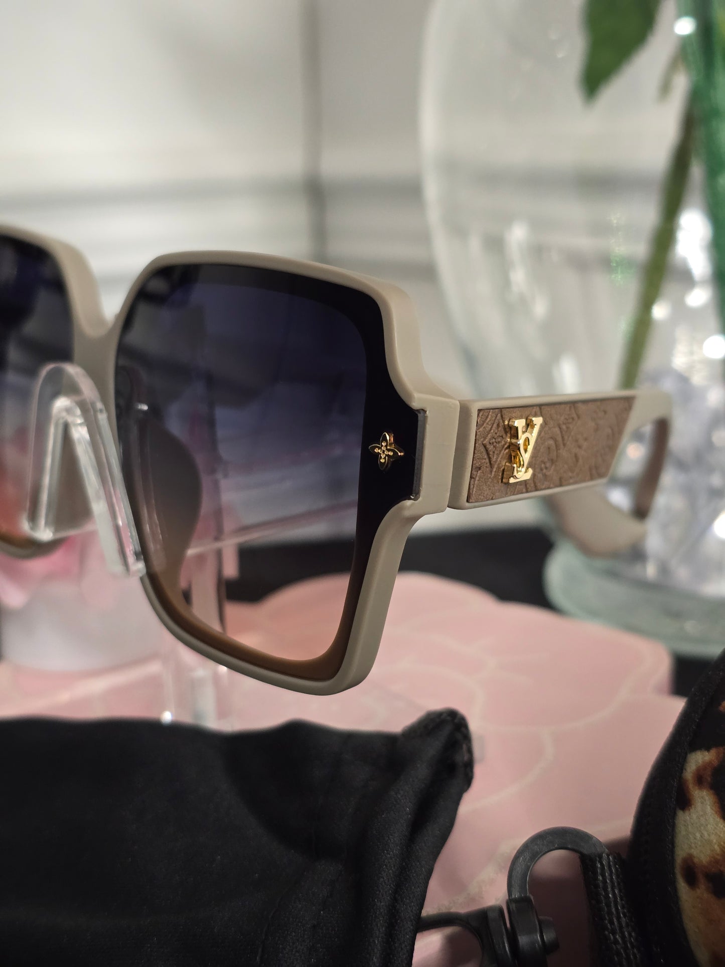 Sunglasses, Soft Bag and Sunglass Case 3 Piece Set (ON SALE)